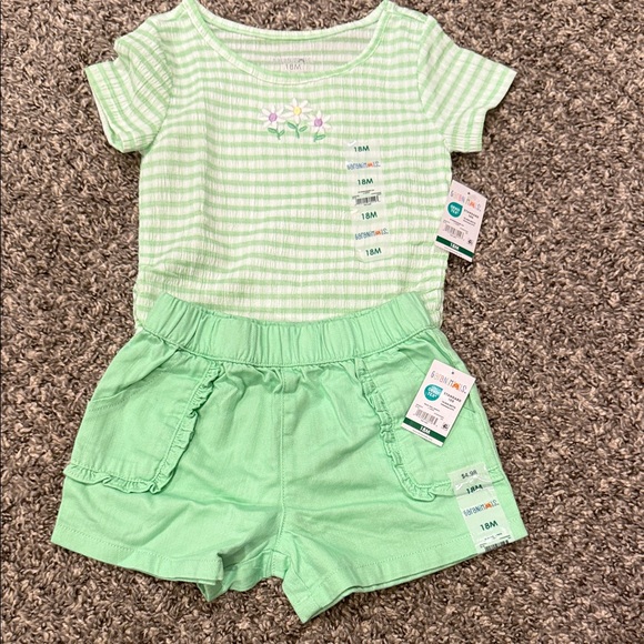 NWT Green Striped Toddler Outfit - 18 month - Picture 1 of 2